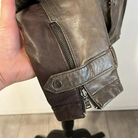 DANIER Taupe Brown Genuine Leather Moto Jacket Like New, Size S - Picture 8 of 13